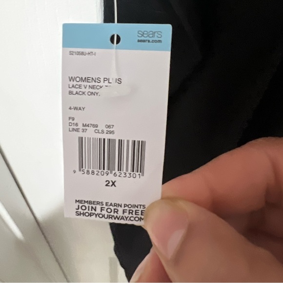 Simply Emma Blouse - Picture 4 of 4